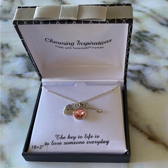 ‼️New‼️Swarovski Necklace/Lovely Pendent-Lock - Picture 1 of 5